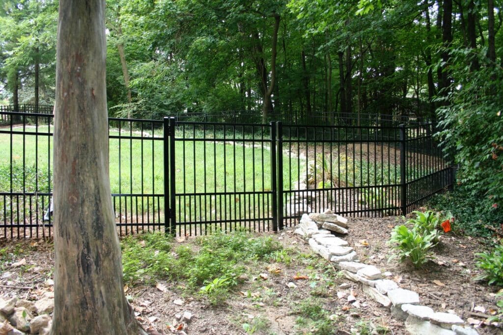 install a black aluminum fence with puppy pickets in Indianapolis