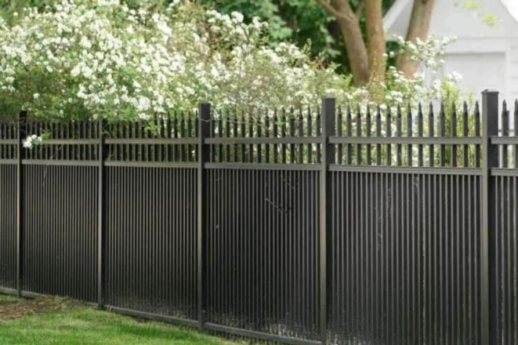 metal fence contractors near Indianapolis