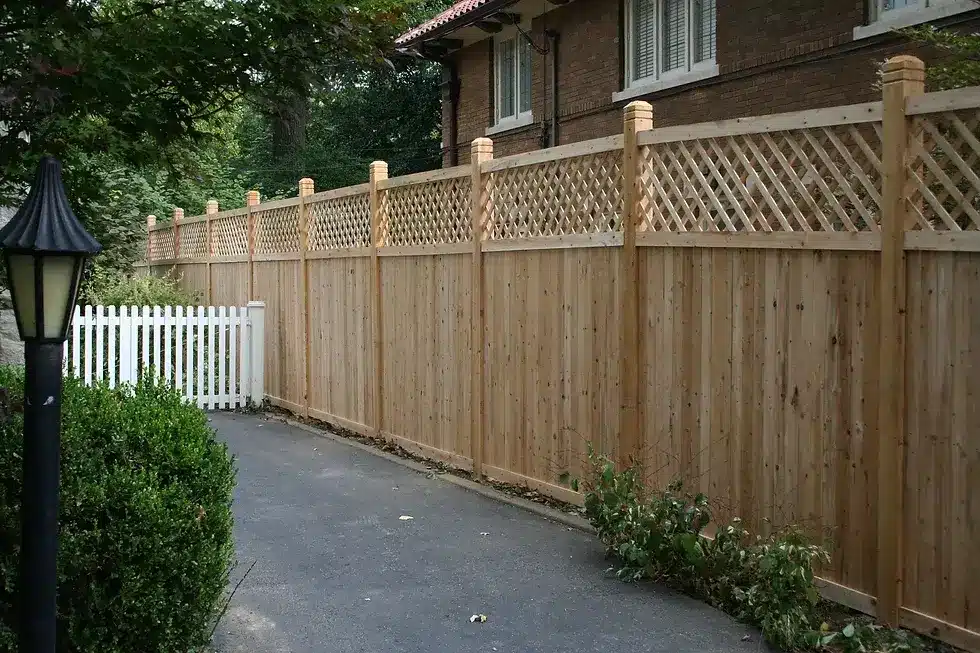 install a cedar fence with a lattice top around Indianapolis