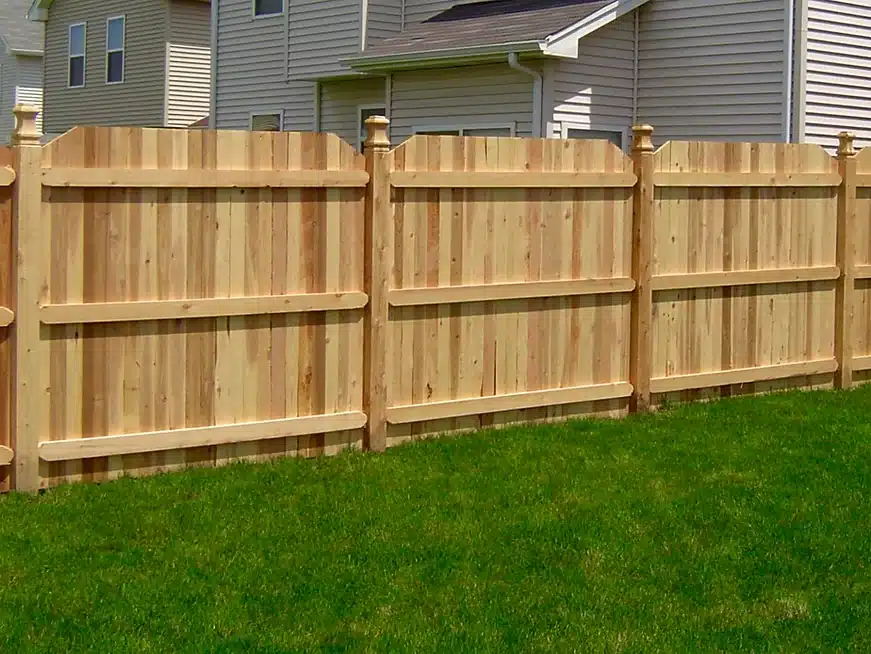 Wooden privacy fence builders near Indianapolis