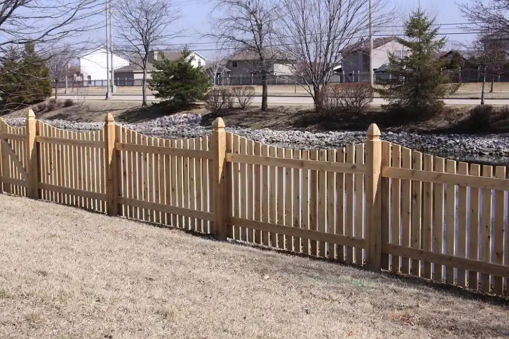 Cedar picket fence installers near Indianapolis