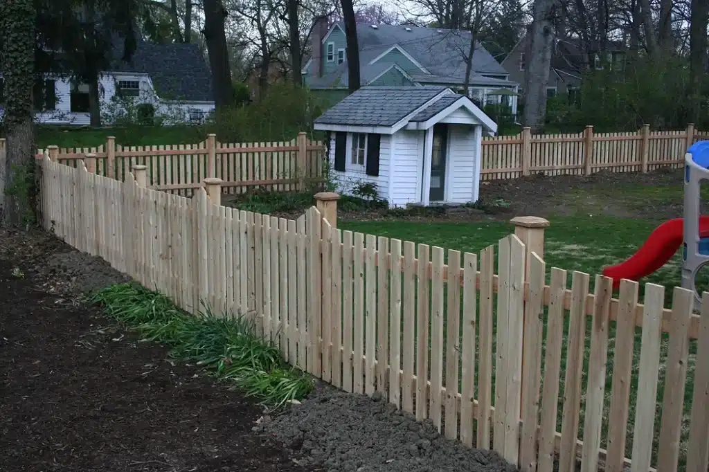 Custom cedar picket fence installation services around Indianapolis