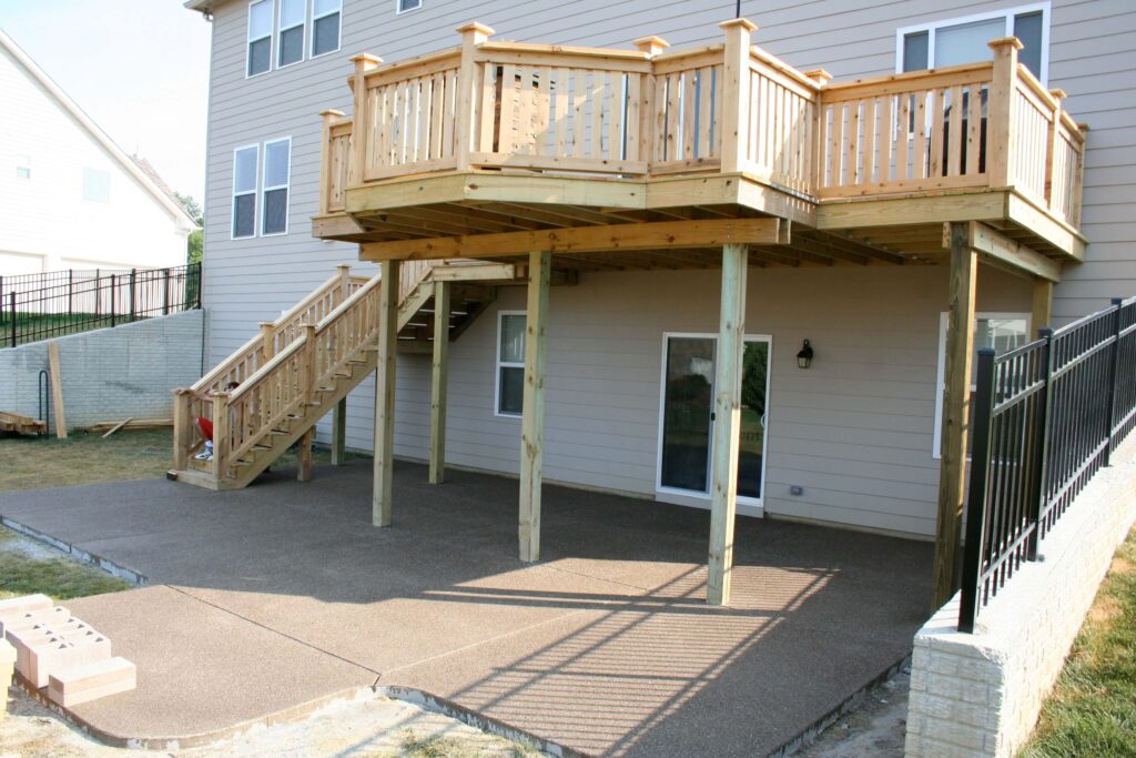Indianapolis wood deck construction companies