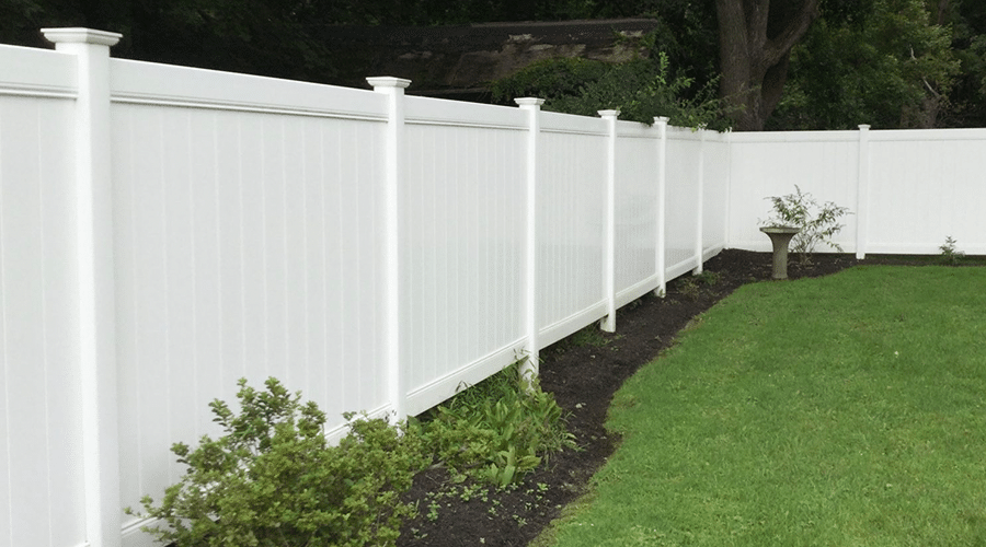 vinyl privacy fence installation near Indianapolis