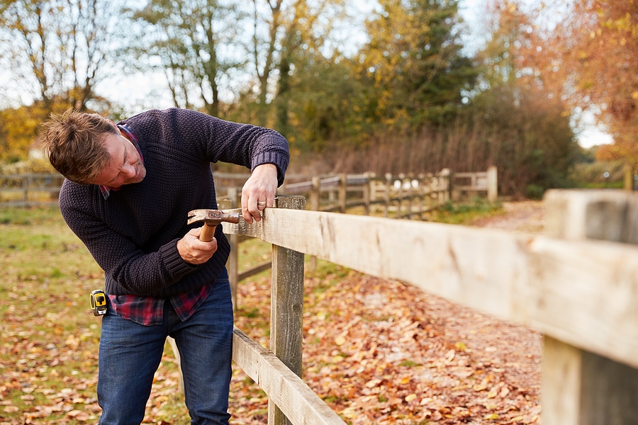 Fence Repair: When to DIY vs. Hire a Professional Service